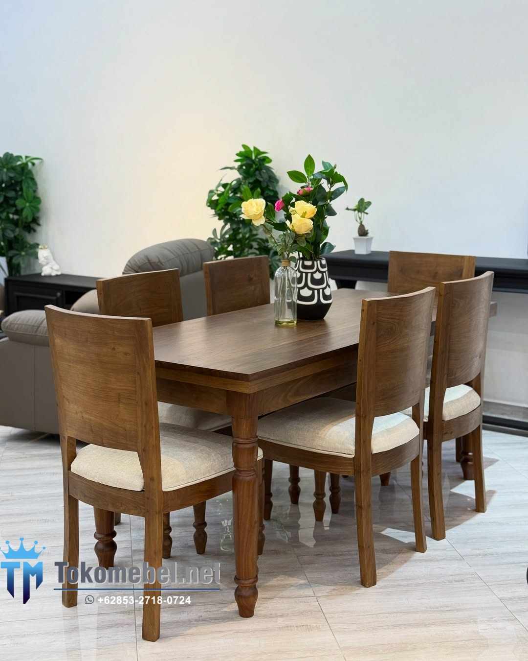 Meja Makan Minimalis Kayu Jati Solid